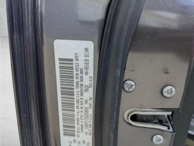 2016 RAM 1500 4WD Crew Cab 6.4 Ft Box Laramie