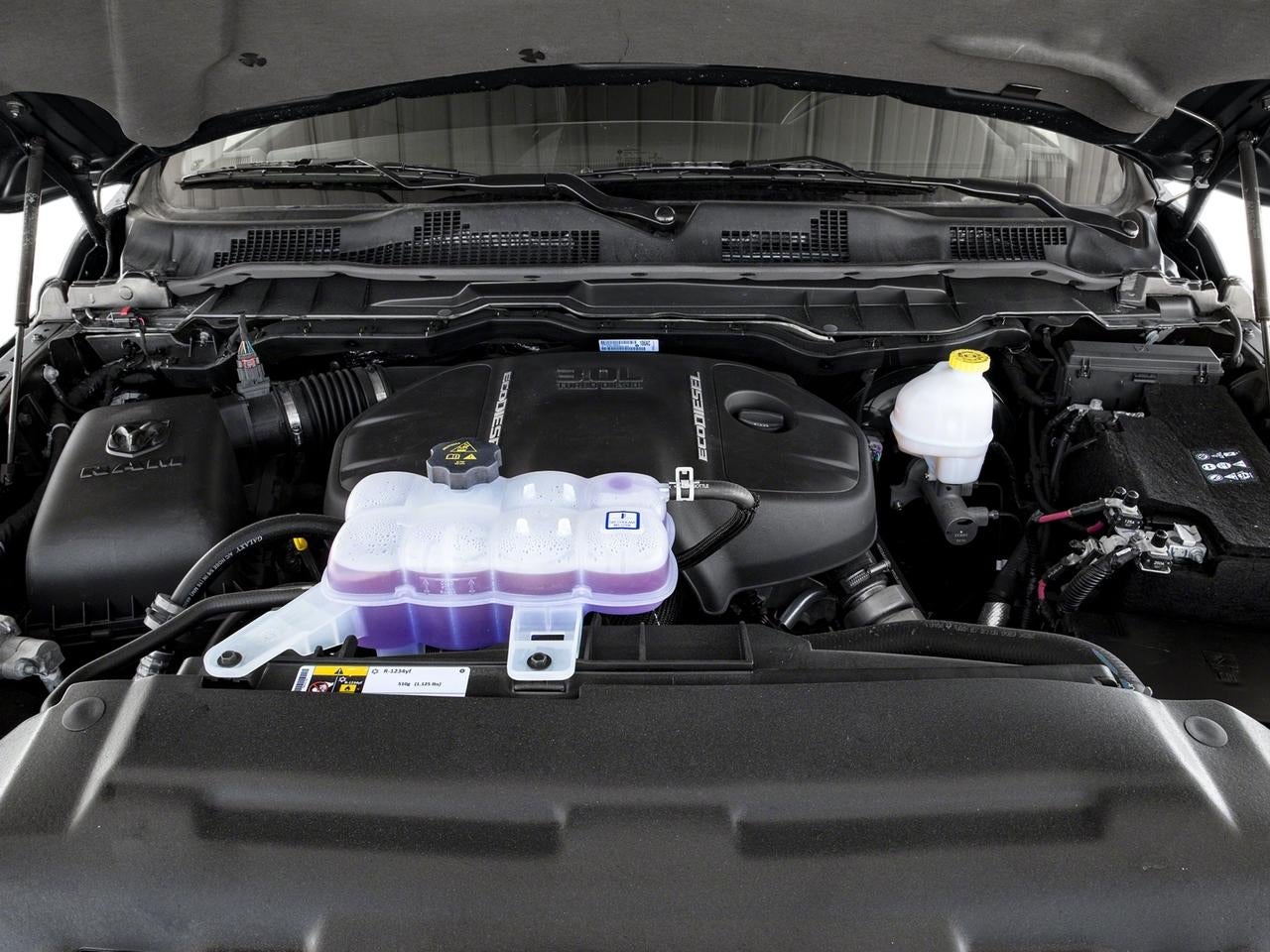 2016 RAM 1500 4WD Crew Cab 6.4 Ft Box Laramie