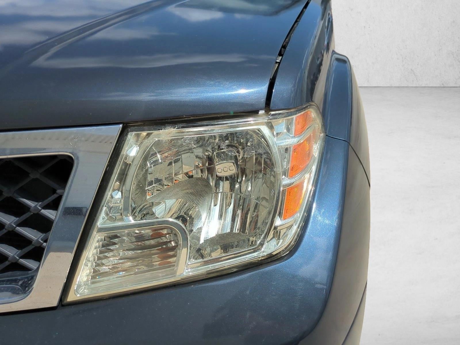 2012 Nissan Frontier 2WD Crew Cab SWB Auto SV