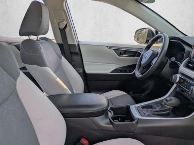 2022 Toyota RAV4 XLE FWD (GS)