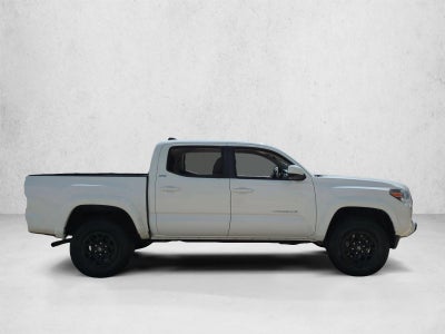 2022 Toyota Tacoma 2WD 2WD SR5 Double Cab 5' Bed V6 AT (GS)