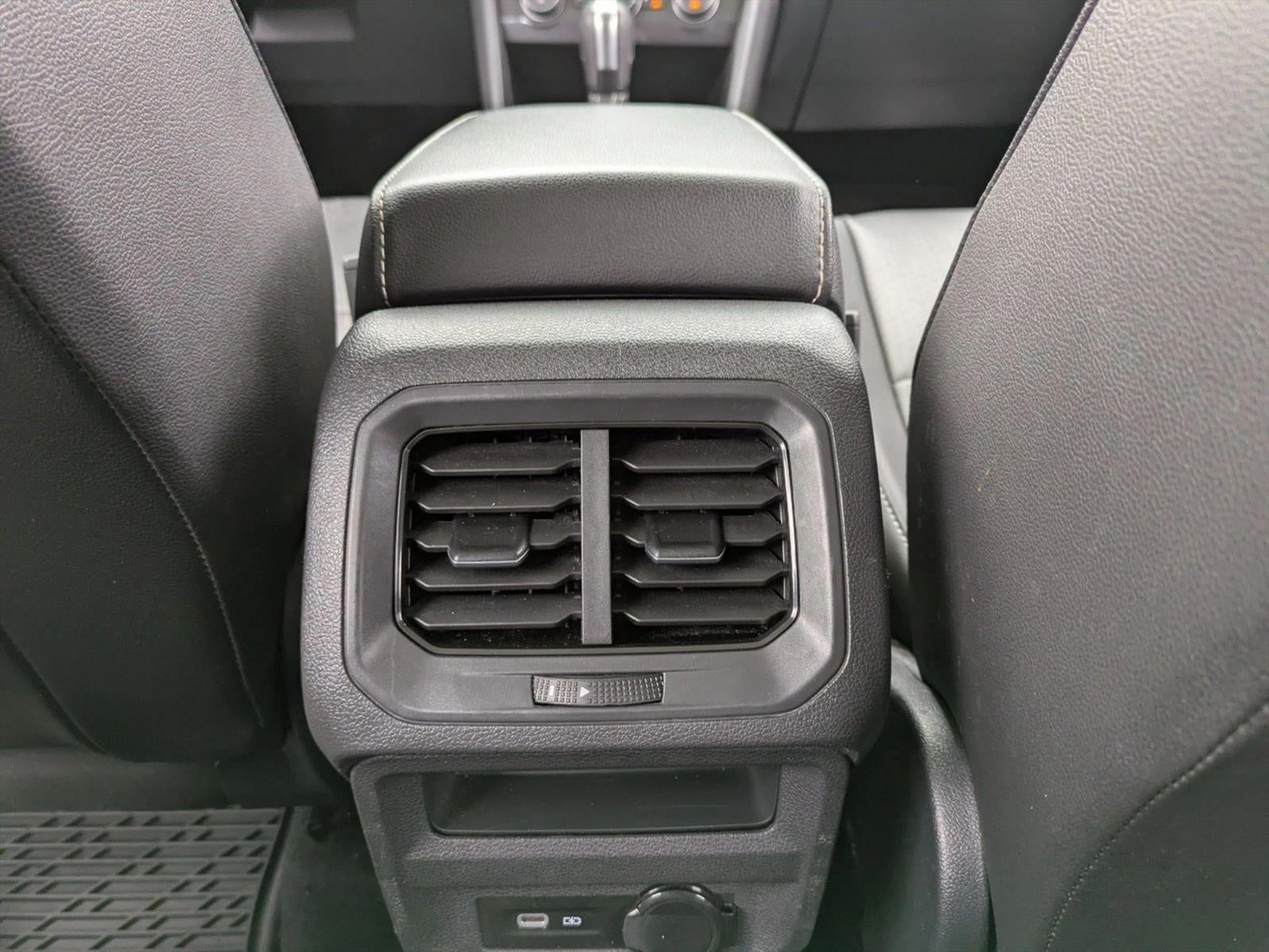 2021 Volkswagen Tiguan 2.0T SE FWD