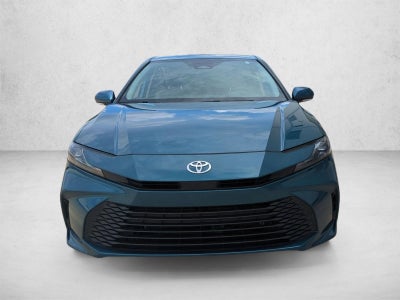 2025 Toyota Camry LE (Natl)