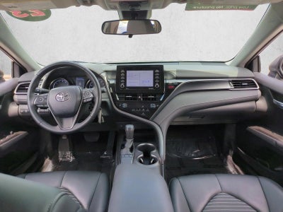 2023 Toyota Camry SE Auto (SE)