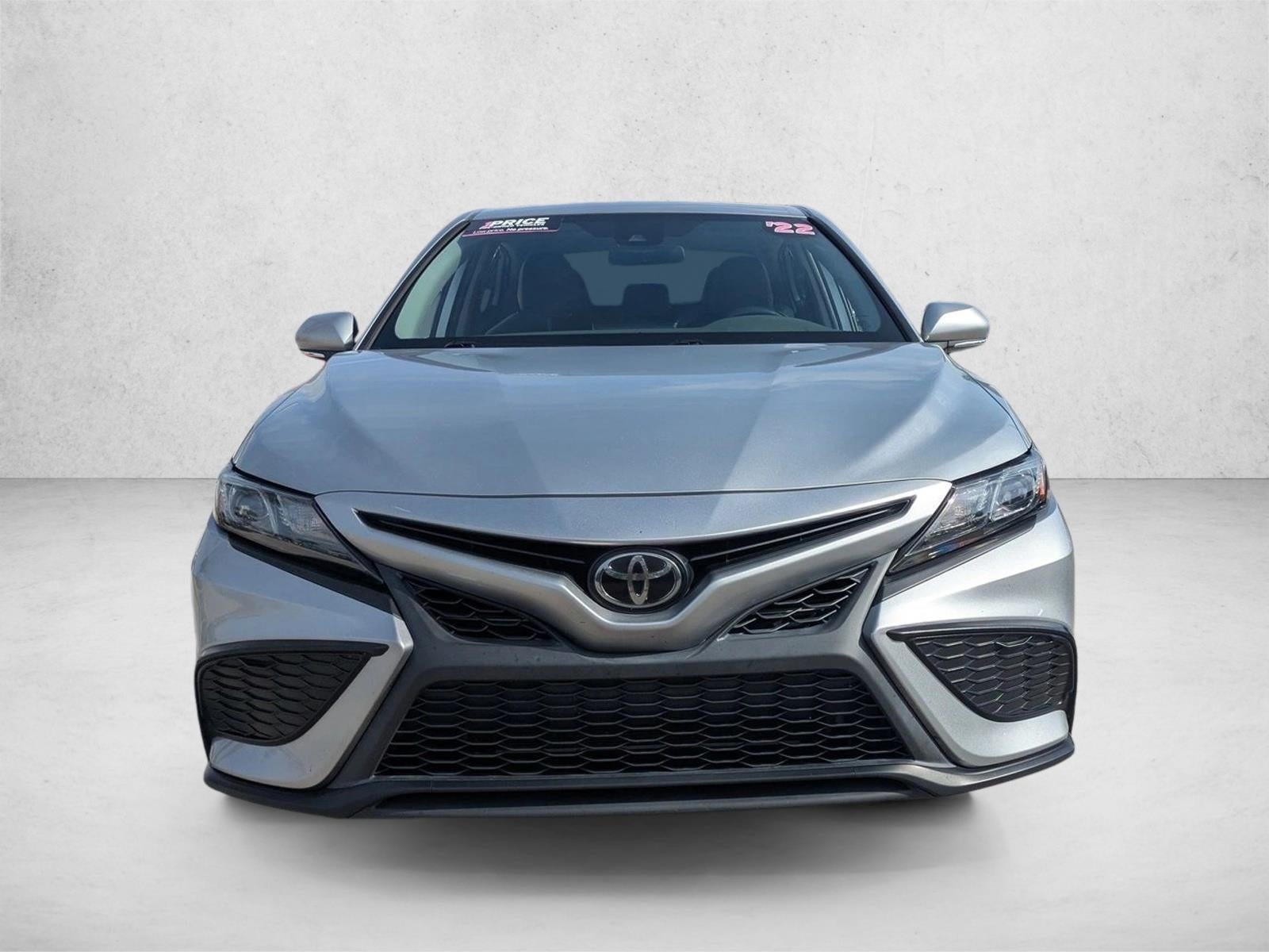 2022 Toyota Camry SE Auto (SE)