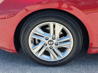 2019 Hyundai ELANTRA SEL Auto
