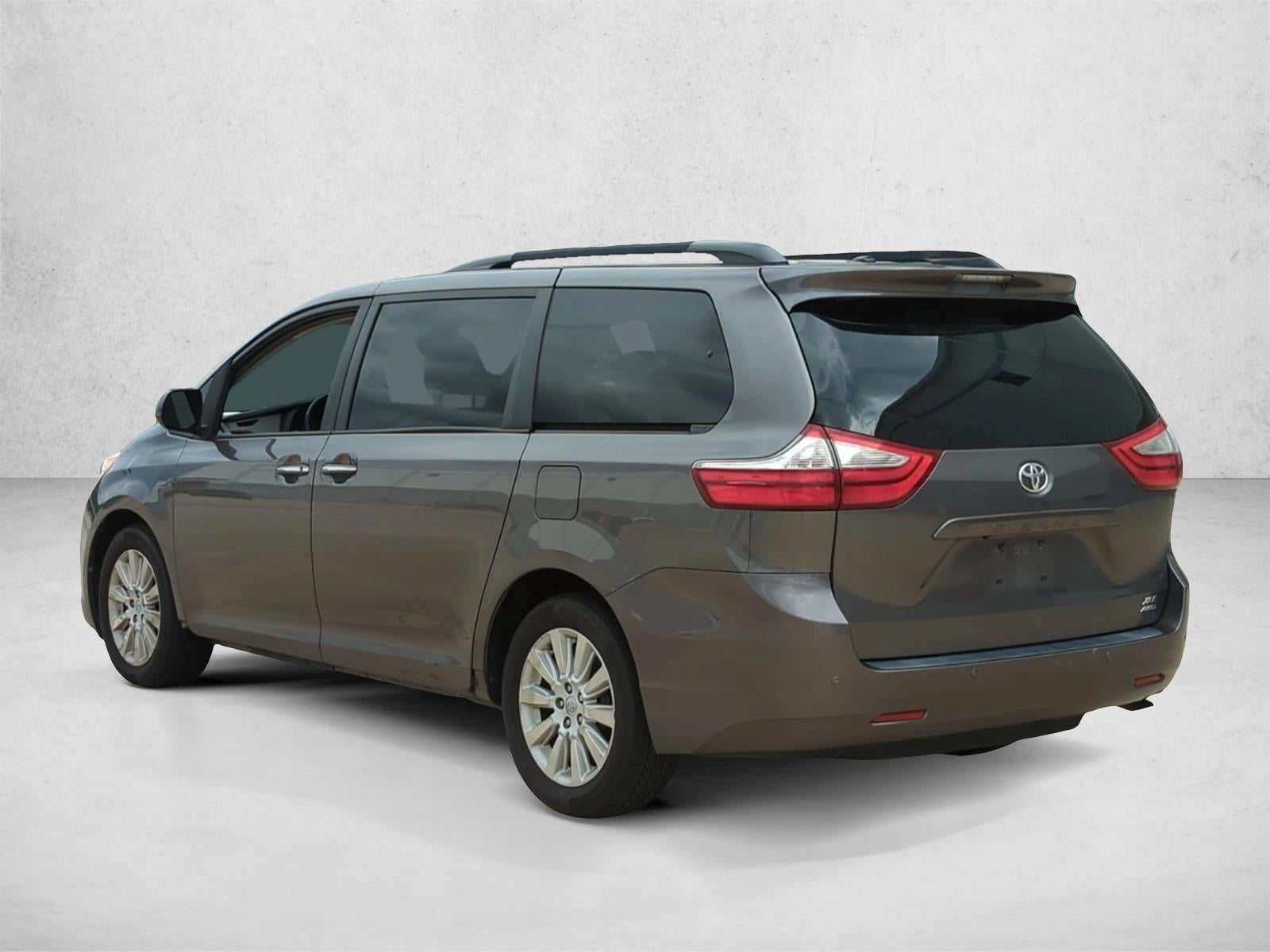 2015 Toyota Sienna 5dr 7-Pass Van XLE AWD (Natl)