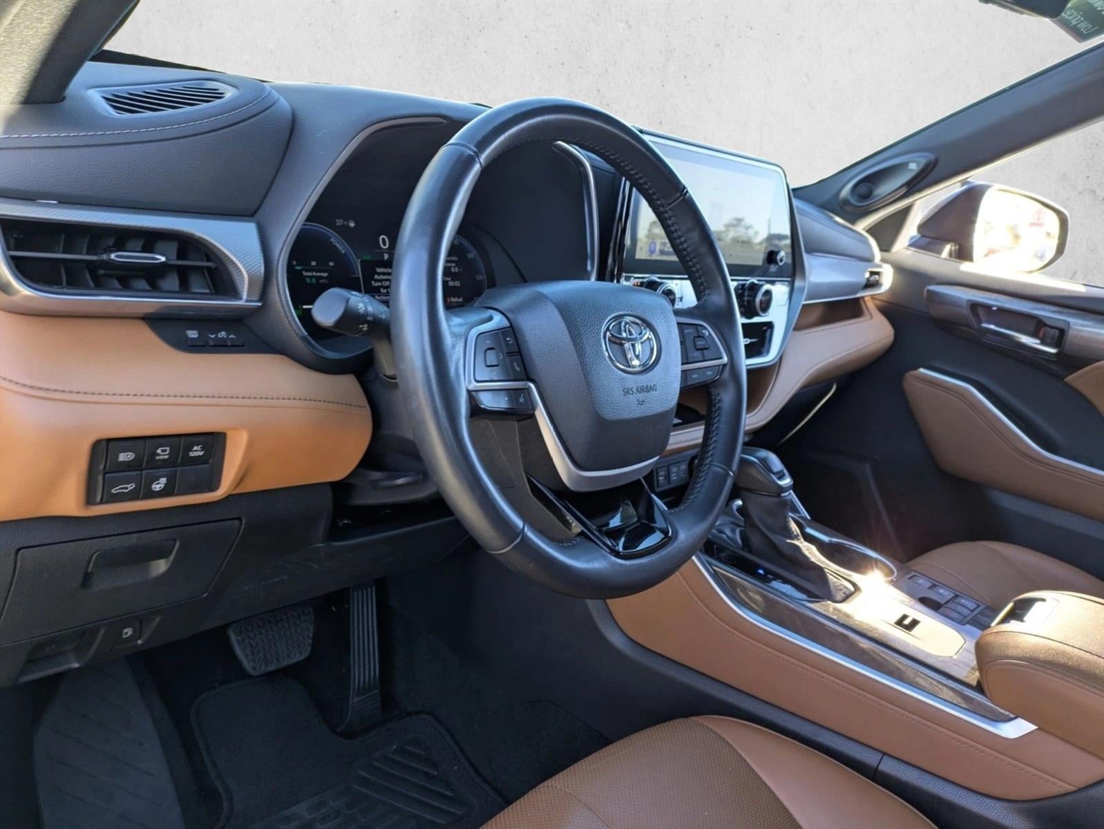 2024 Toyota Highlander Hybrid Platinum AWD (Natl)