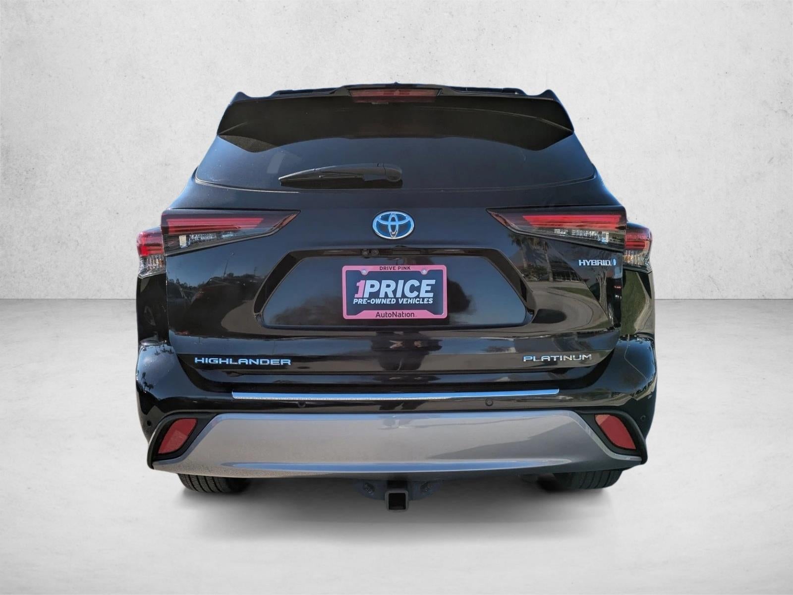 2024 Toyota Highlander Hybrid Platinum AWD (Natl)
