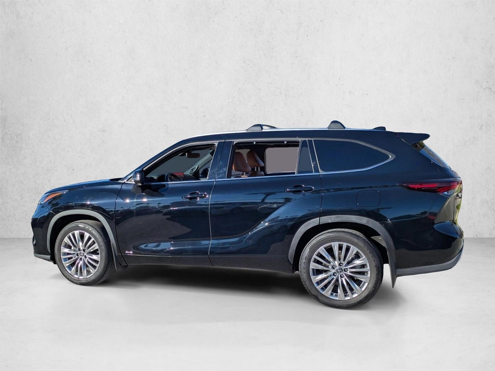 2024 Toyota Highlander Hybrid Platinum AWD (Natl)