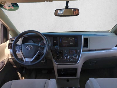 2015 Toyota Sienna 5dr 8-Pass Van LE FWD (Natl)
