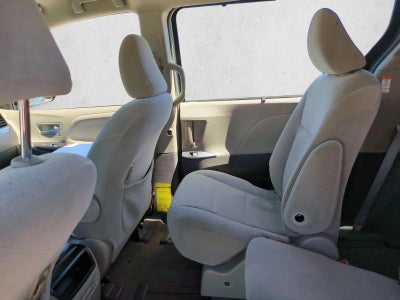 2015 Toyota Sienna 5dr 8-Pass Van LE FWD (Natl)