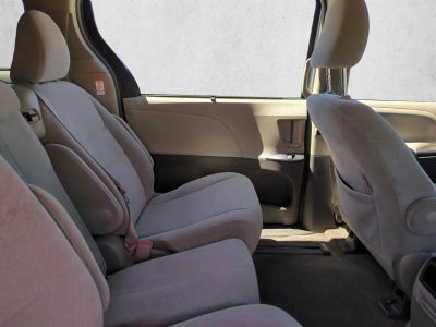 2015 Toyota Sienna 5dr 8-Pass Van LE FWD (Natl)