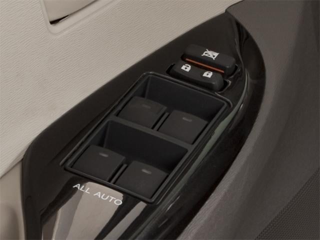 2011 Toyota Sienna 5dr 8-Pass Van V6 LE FWD (Natl)
