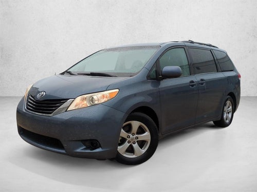 2014 Toyota Sienna 5dr 8-Pass Van V6 LE FWD (Natl)