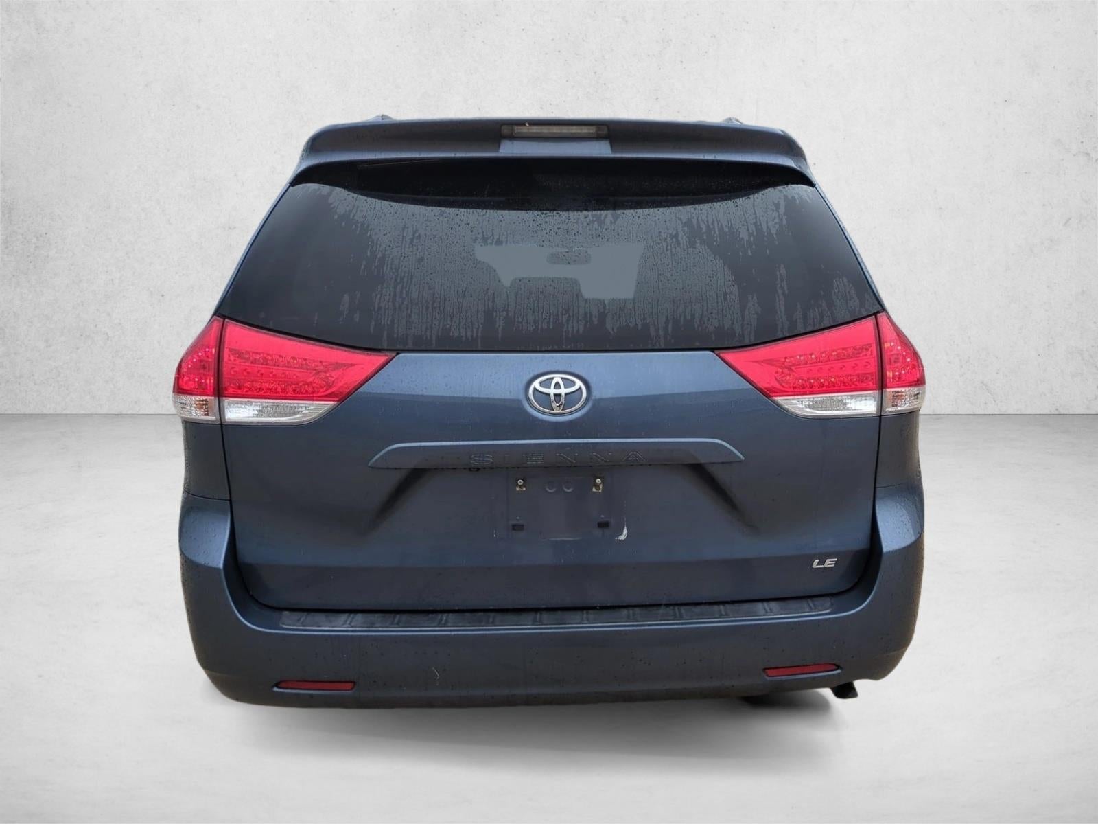 2014 Toyota Sienna 5dr 8-Pass Van V6 LE FWD (Natl)