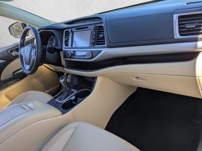 2016 Toyota Highlander FWD 4dr V6 XLE (Natl)