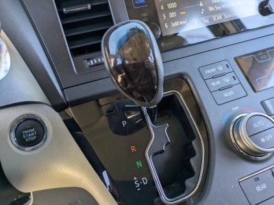 2015 Toyota Sienna 5dr 8-Pass Van XLE FWD (Natl)