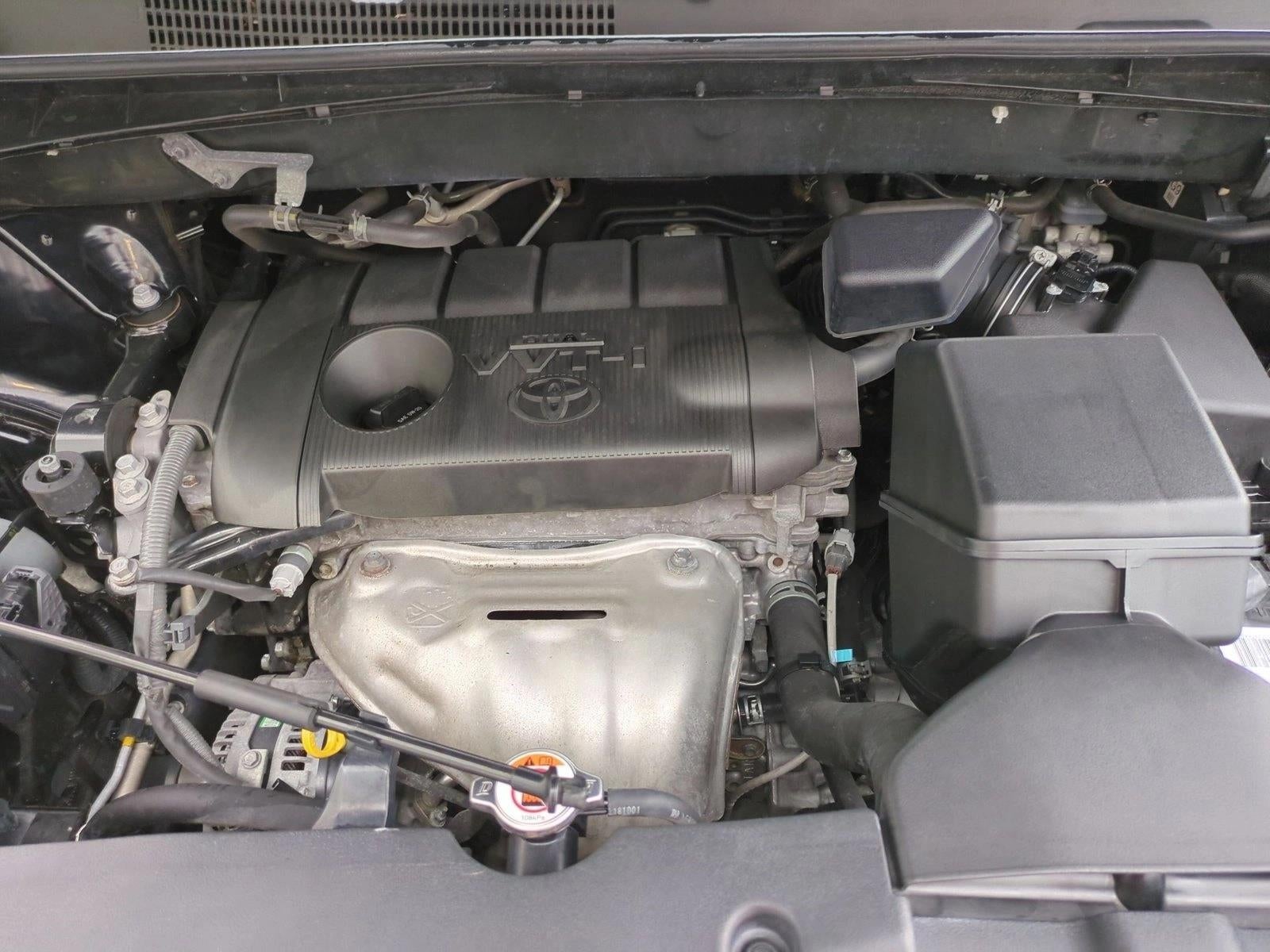 2019 Toyota Highlander LE I4 FWD (Natl)