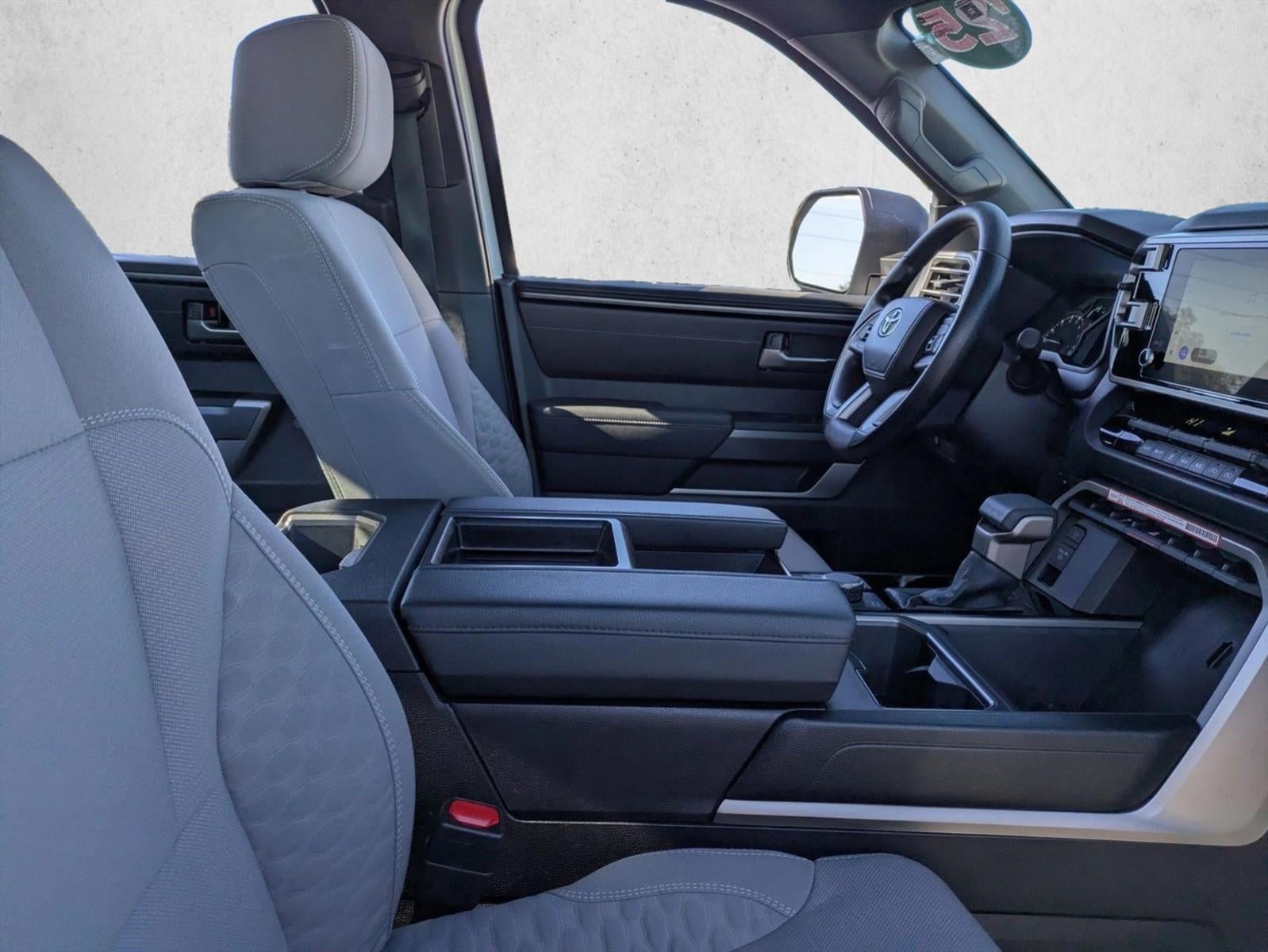 2025 Toyota Tundra 4WD 4WD SR5 CrewMax 5.5' Bed (SE)