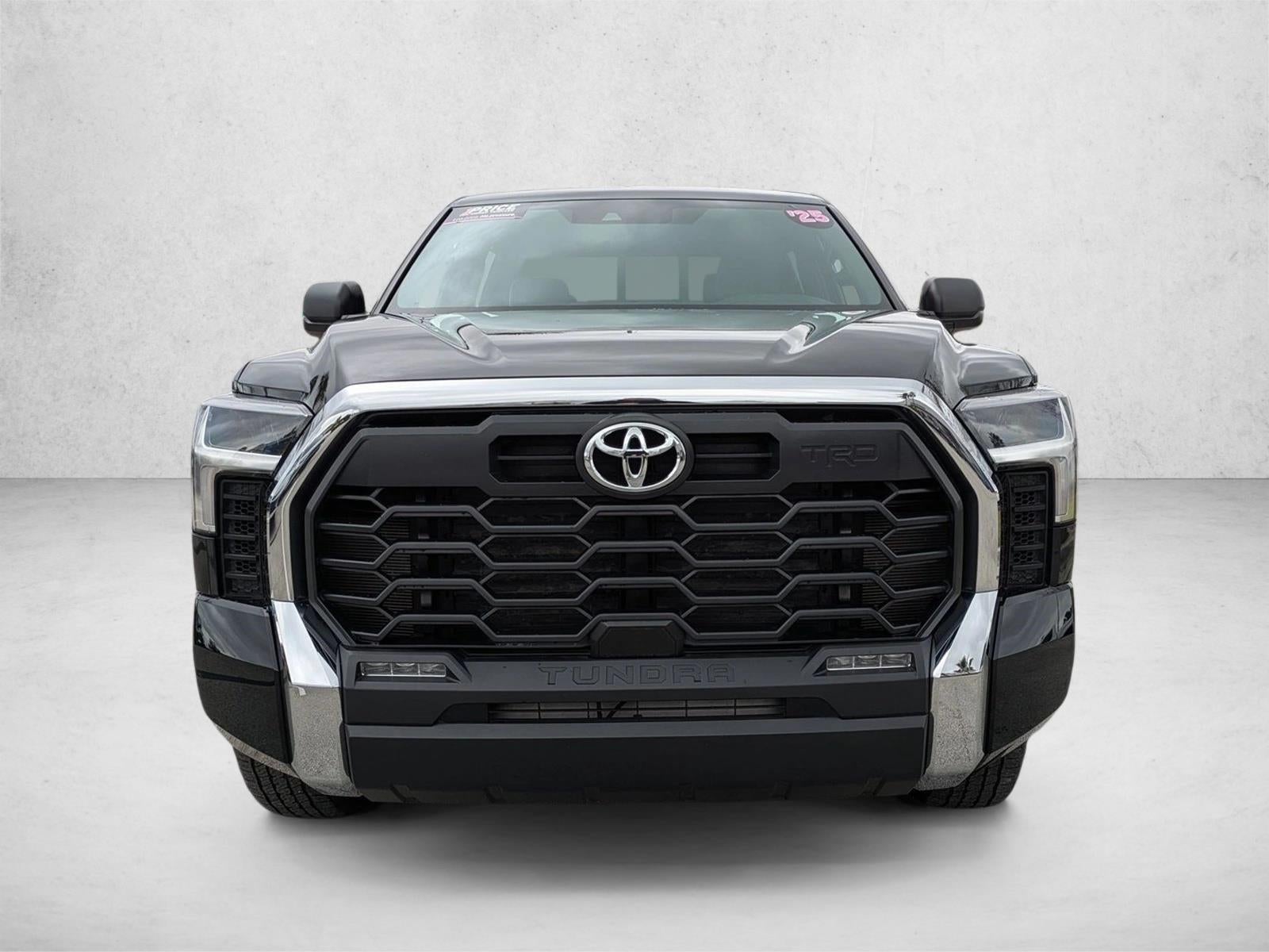 2025 Toyota Tundra 4WD 4WD SR5 CrewMax 5.5' Bed (SE)