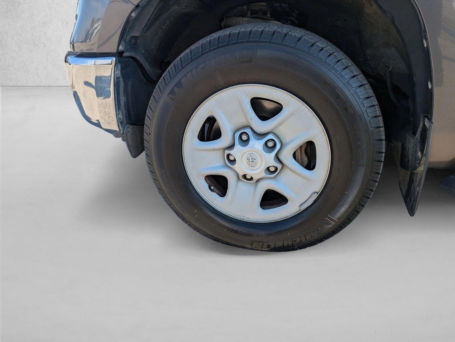 2019 Toyota Tundra 2WD 2WD SR5 Double Cab 6.5' Bed 5.7L (Natl)