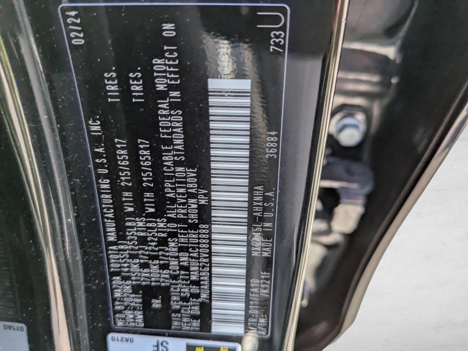 2024 Toyota Corolla Cross L 4WD (Natl)