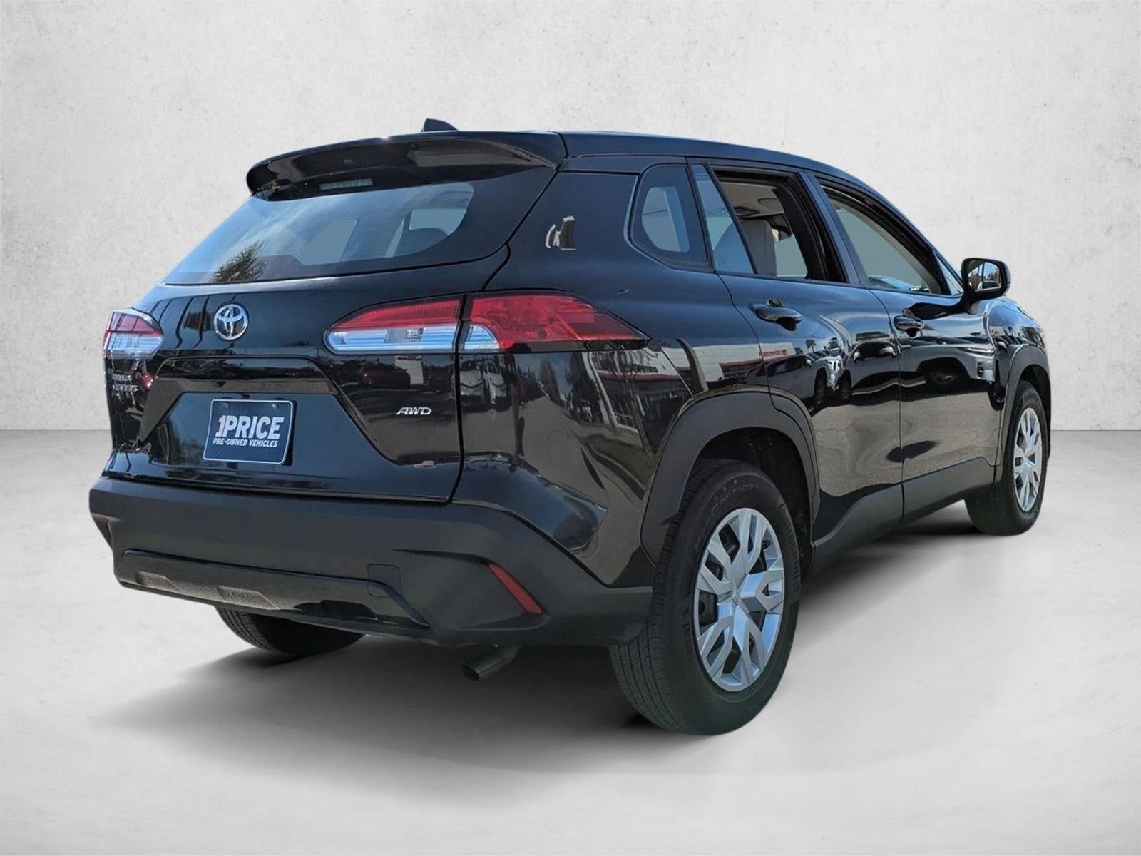 2024 Toyota Corolla Cross L 4WD (Natl)