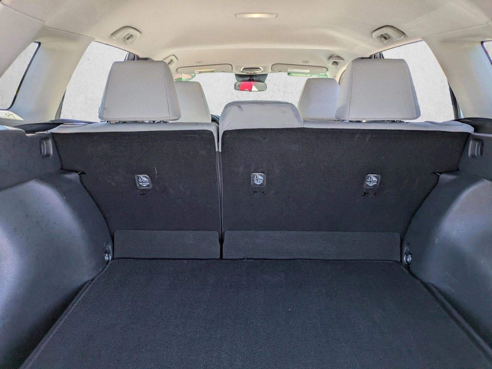 2024 Toyota Corolla Cross L 4WD (Natl)