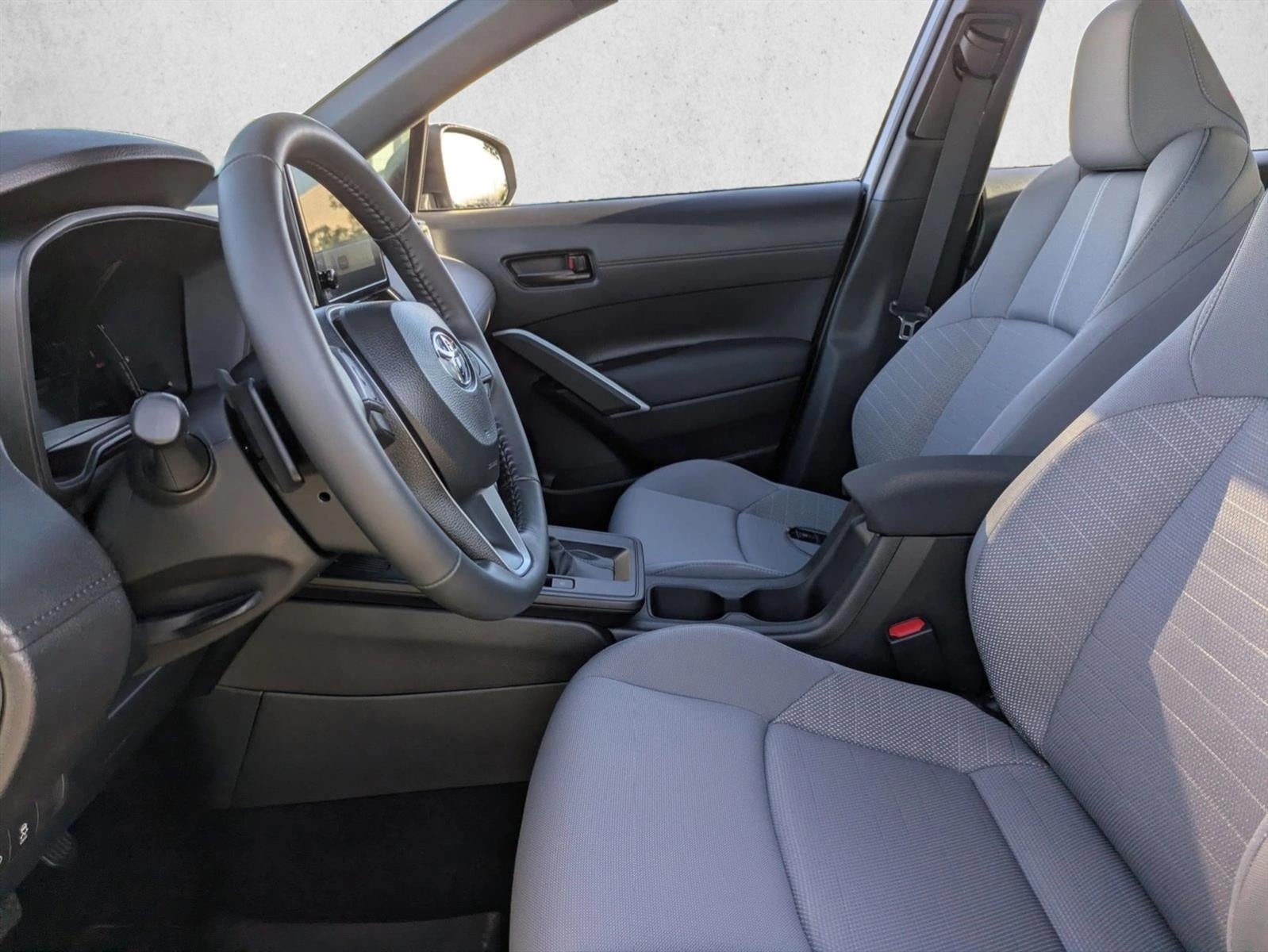 2026 Toyota Corolla Cross Hybrid SE 4WD (Natl)