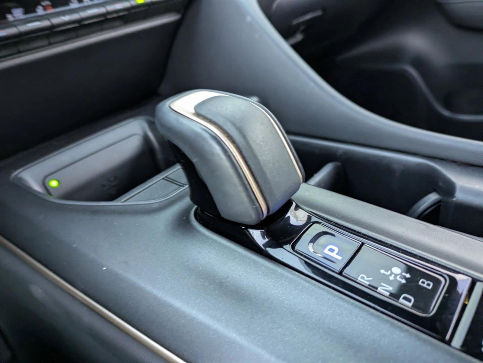 2023 Toyota Crown Limited AWD (Natl)