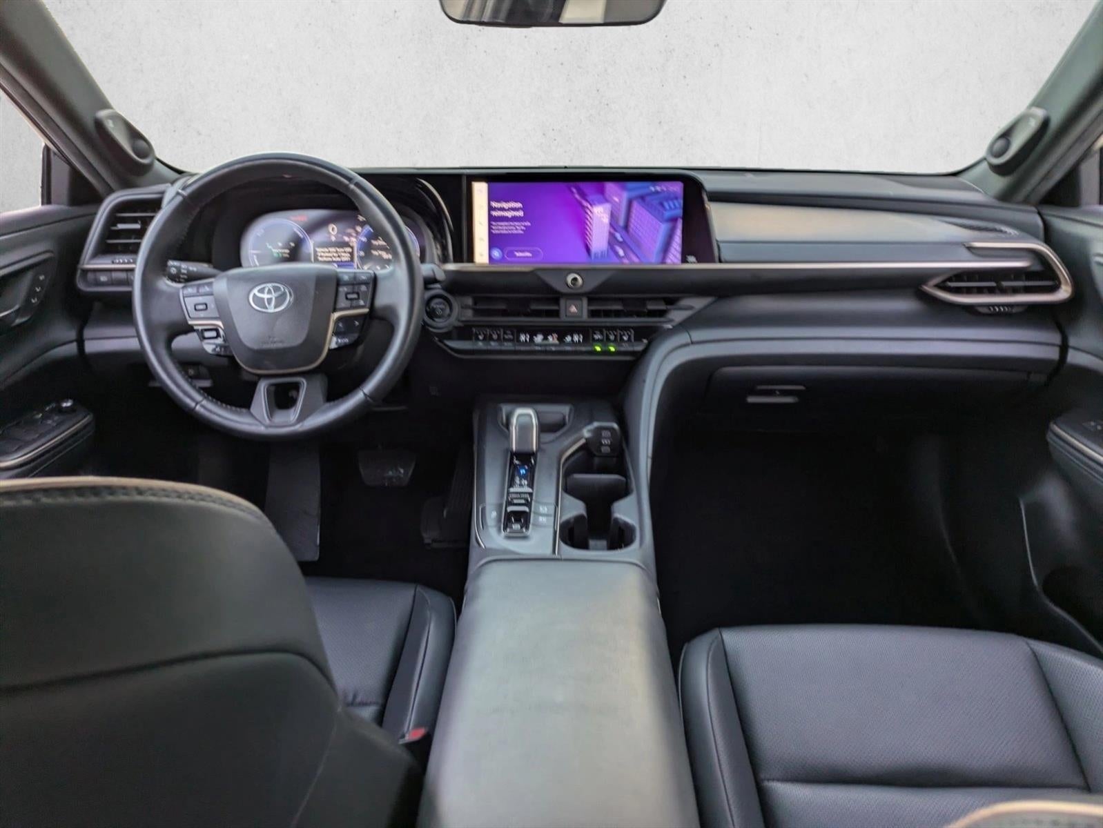 2023 Toyota Crown Limited AWD (Natl)