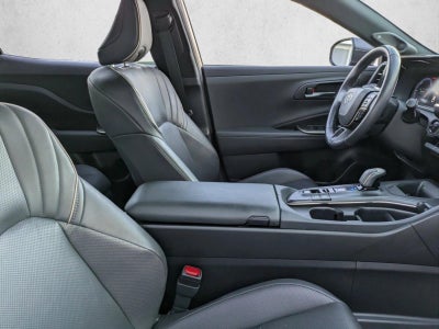 2023 Toyota Crown Limited AWD (Natl)