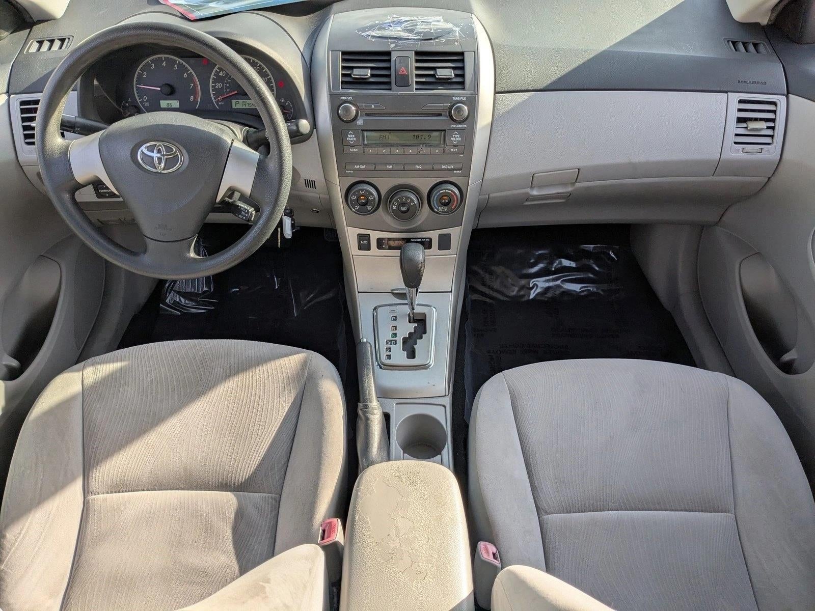 2011 Toyota Corolla 4dr Sdn Auto LE (Natl)