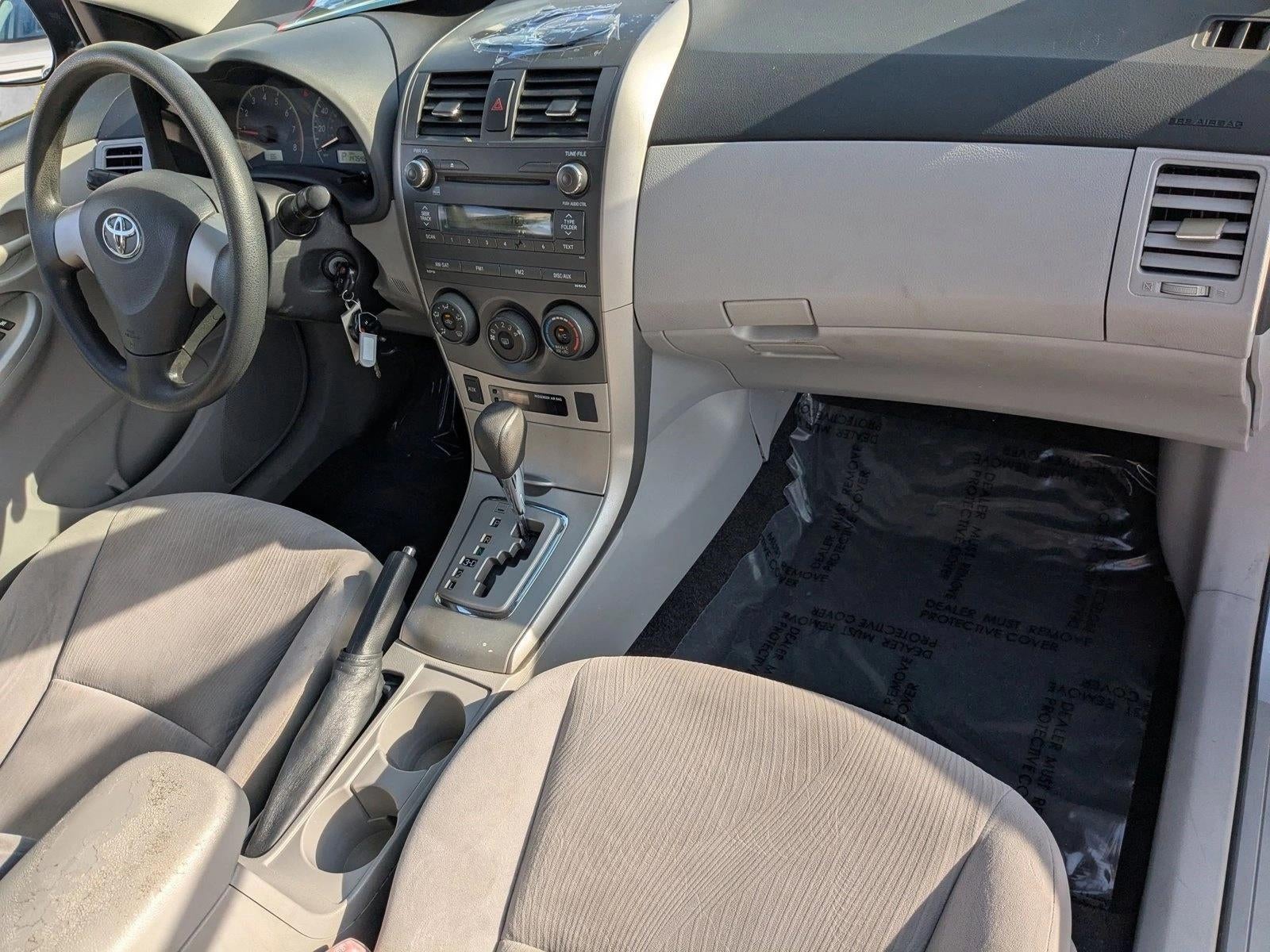 2011 Toyota Corolla 4dr Sdn Auto LE (Natl)