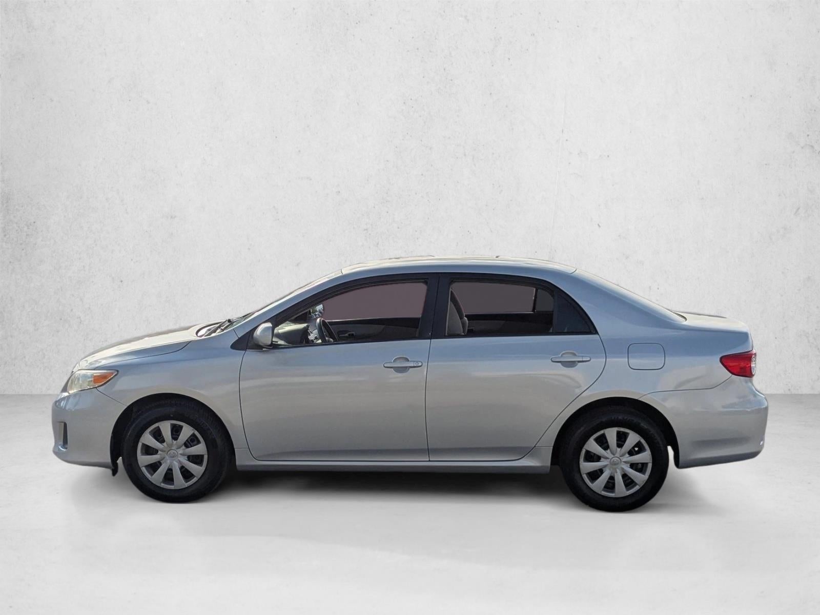 2011 Toyota Corolla 4dr Sdn Auto LE (Natl)