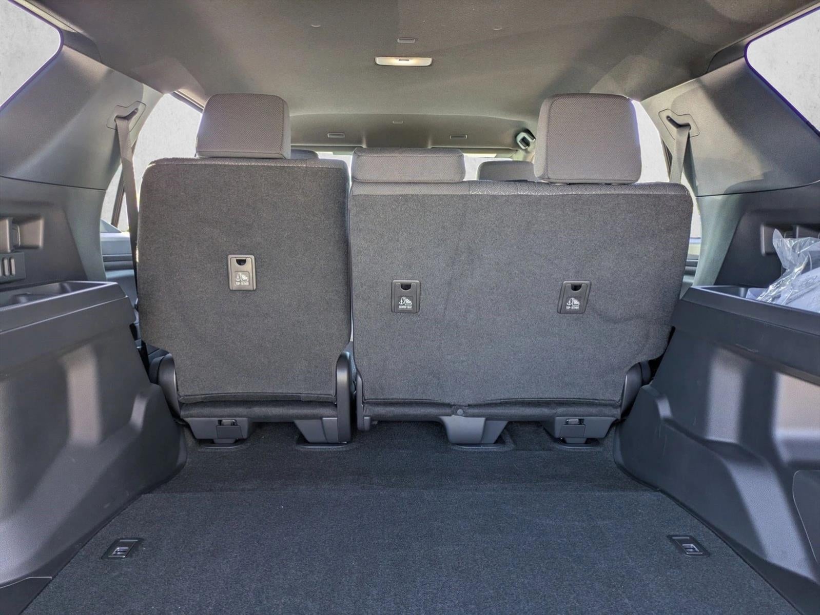 2025 Toyota 4Runner SR5 2WD (Natl)