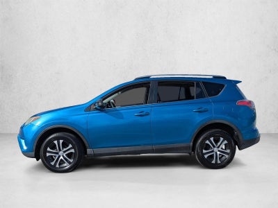 2017 Toyota RAV4 LE FWD (GS)