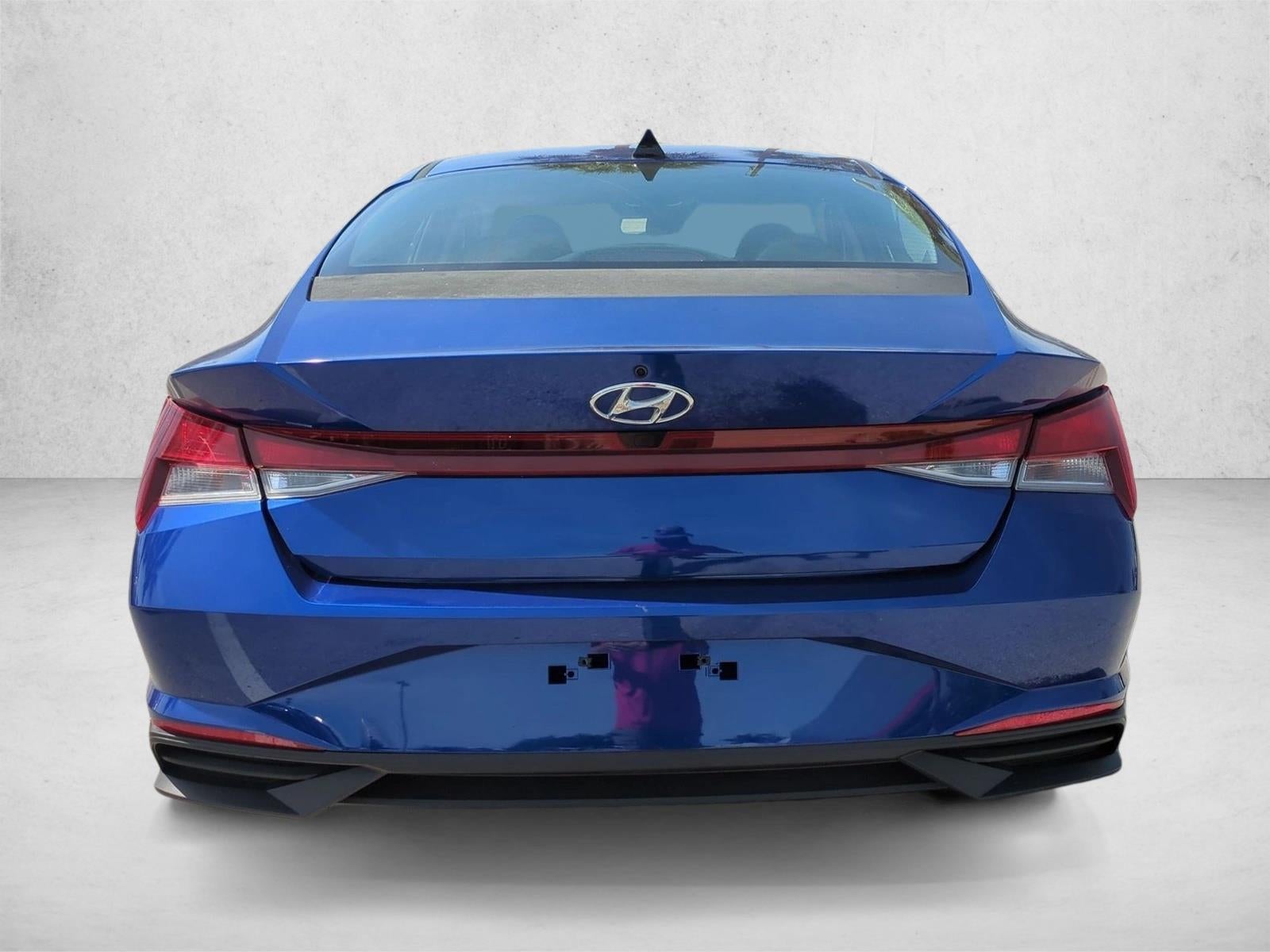 2022 Hyundai ELANTRA SEL IVT