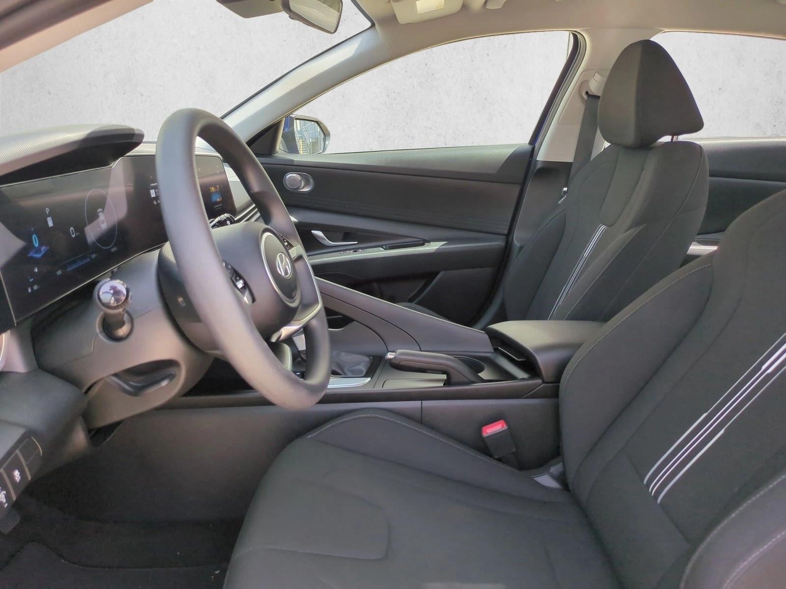 2024 Hyundai ELANTRA SEL IVT