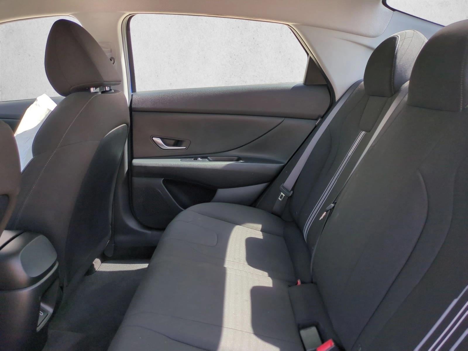 2024 Hyundai ELANTRA SEL IVT