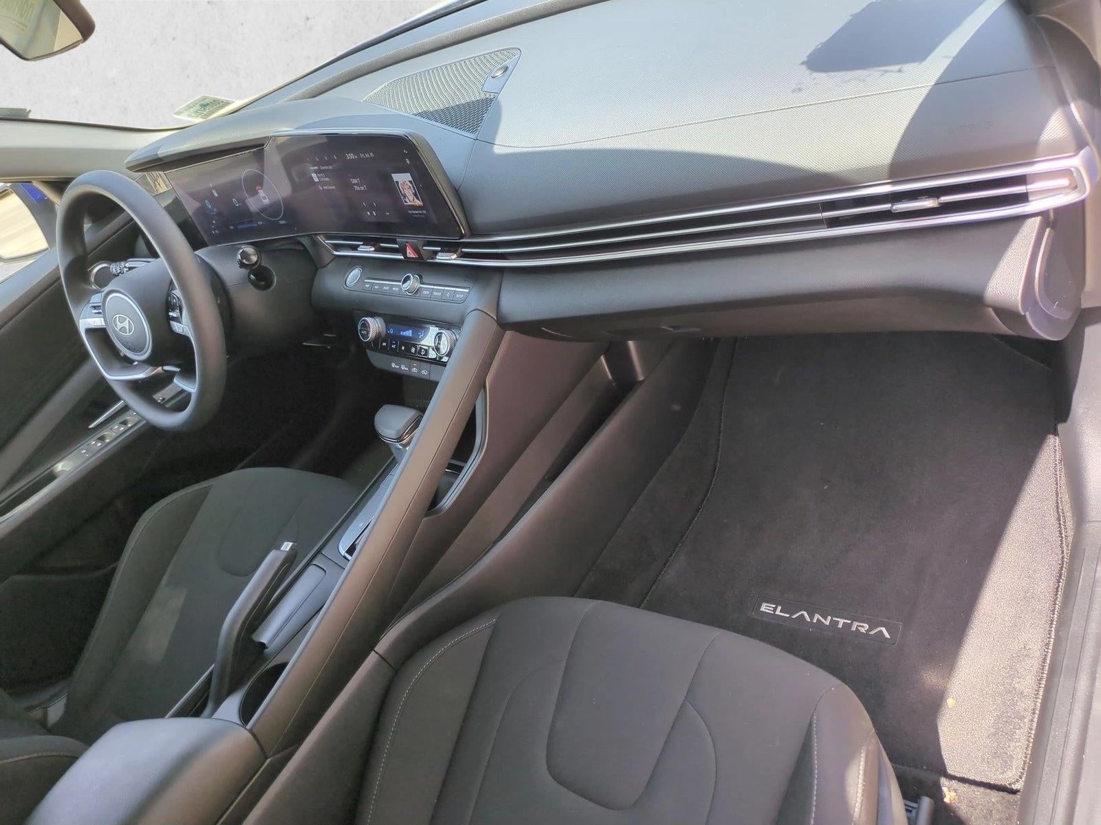 2024 Hyundai ELANTRA SEL IVT
