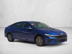 2024 Hyundai ELANTRA SEL IVT