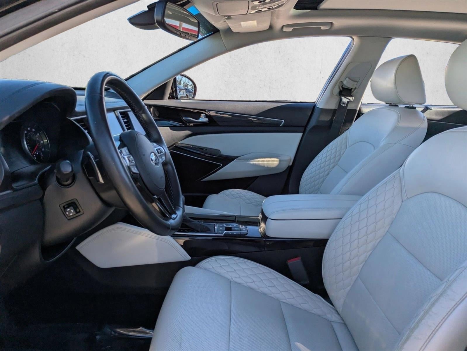 2019 Kia Cadenza Limited Sedan