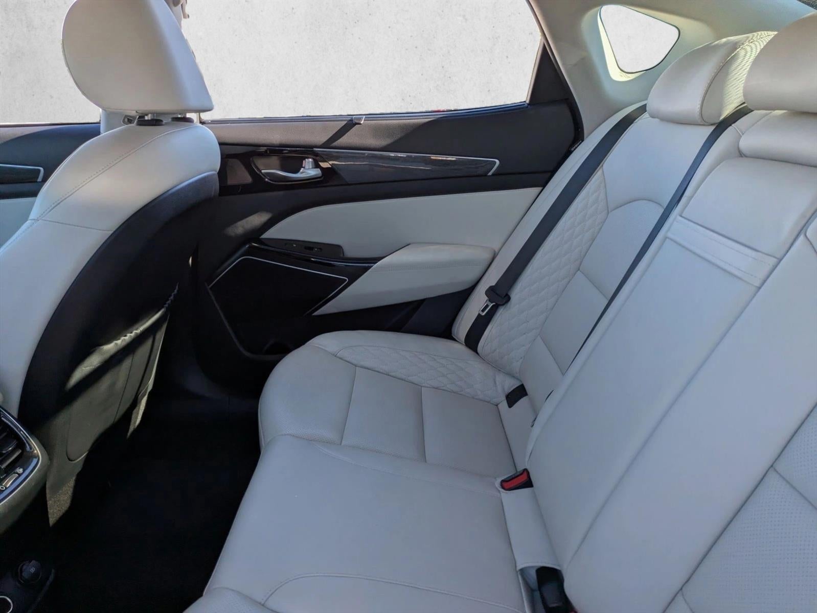 2019 Kia Cadenza Limited Sedan