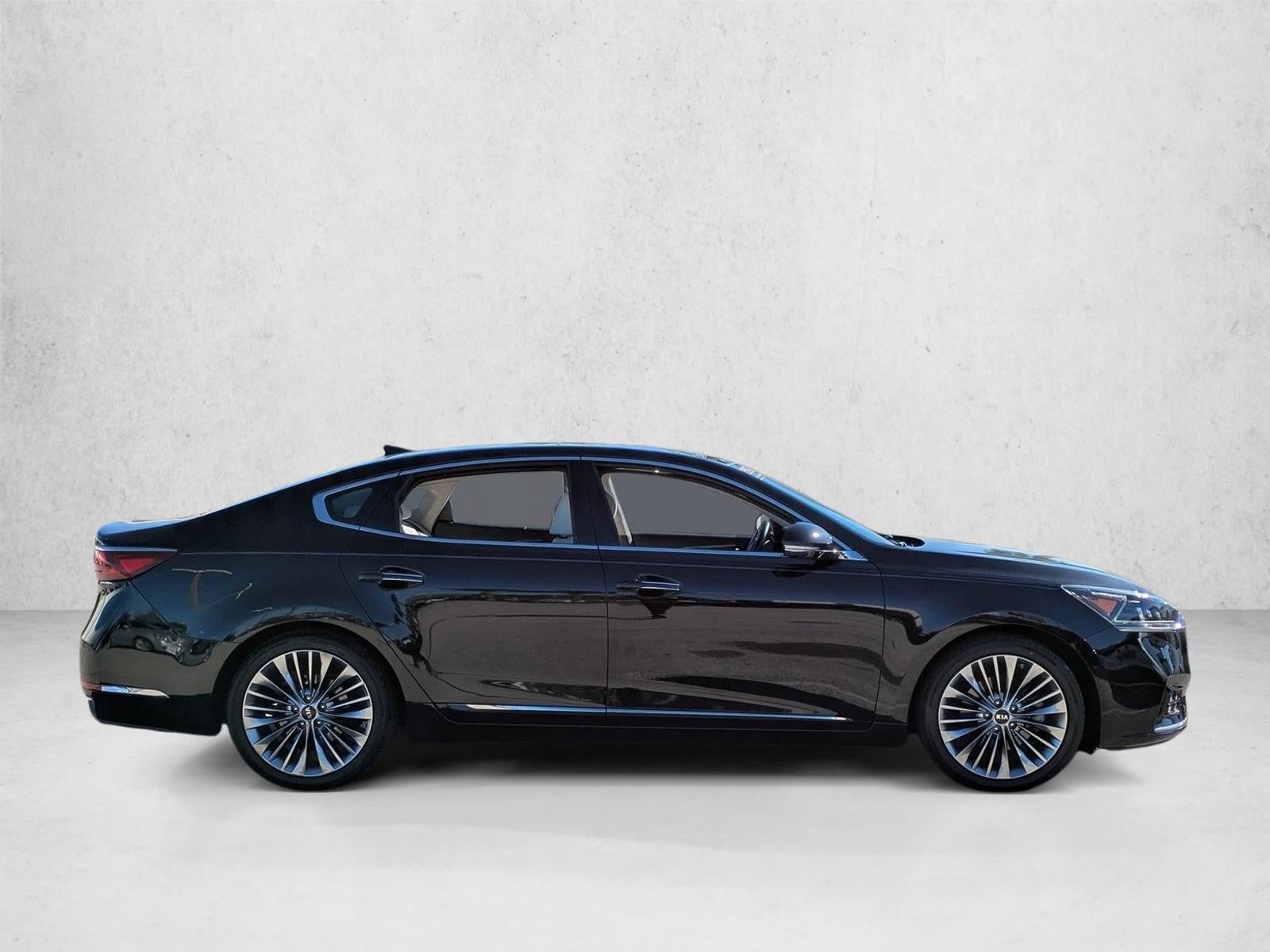 2019 Kia Cadenza Limited Sedan
