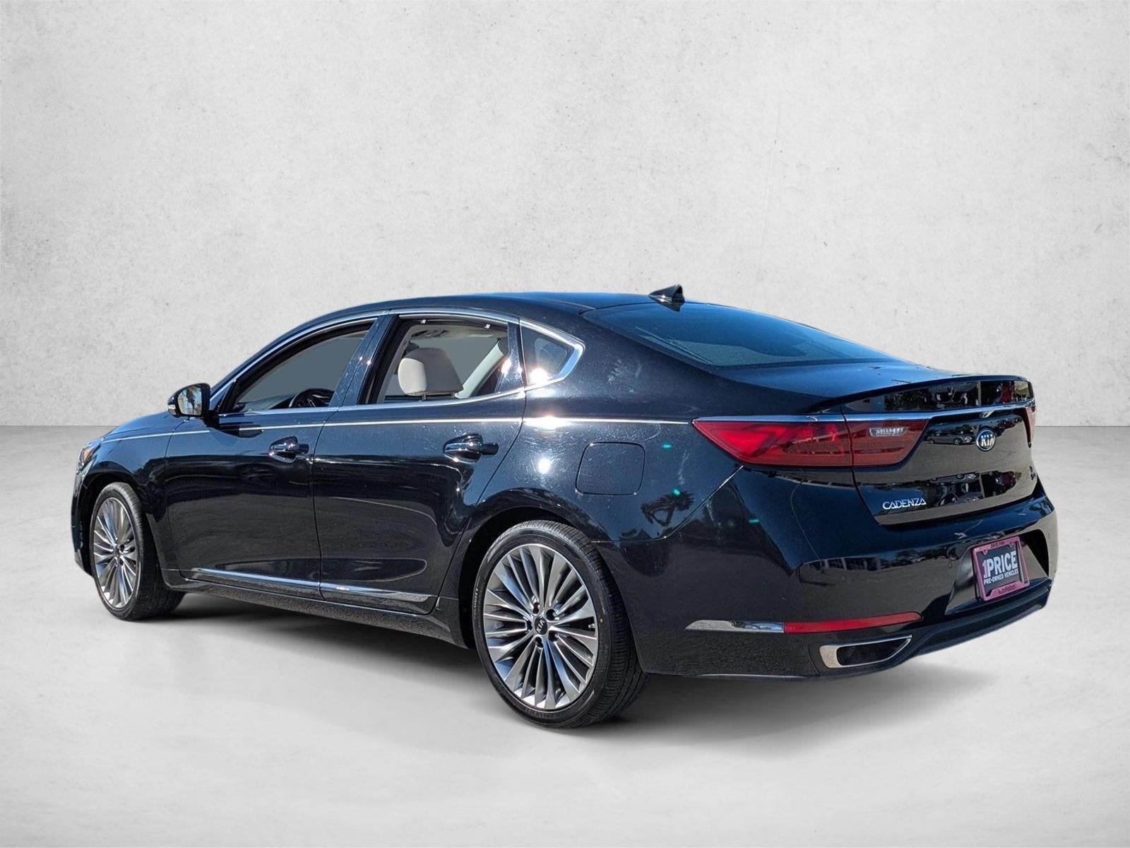2019 Kia Cadenza Limited Sedan