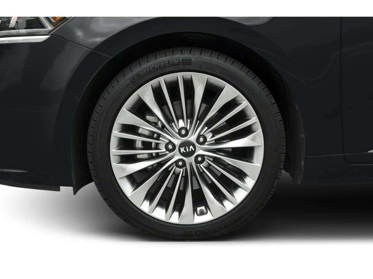 2019 Kia Cadenza Limited Sedan