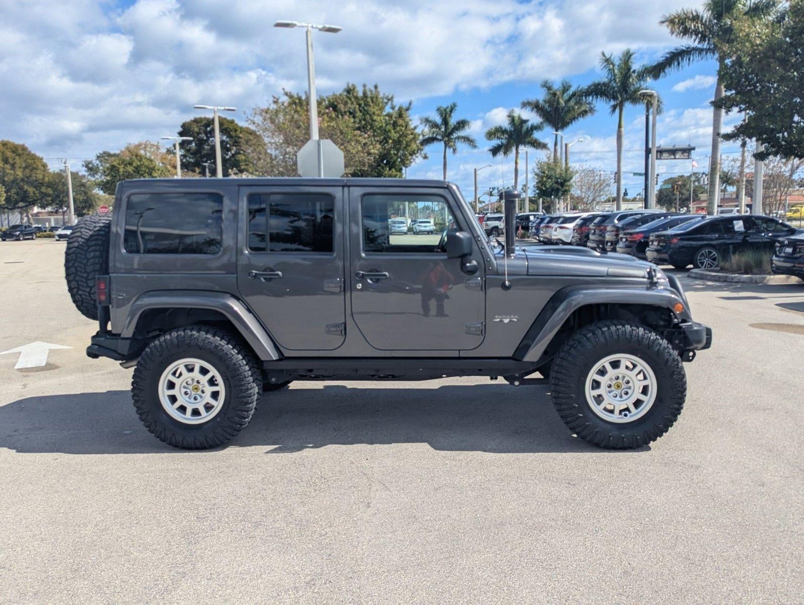 2018 Jeep Wrangler JK Unlimited Sahara 4x4