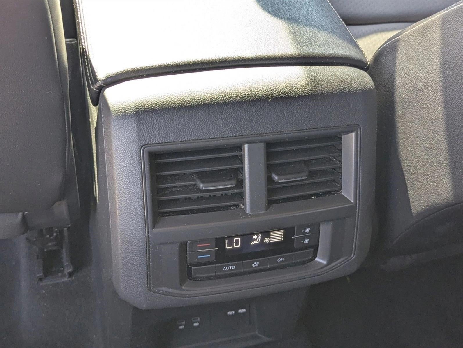 2022 Volkswagen Atlas 2.0T SE w/Technology FWD